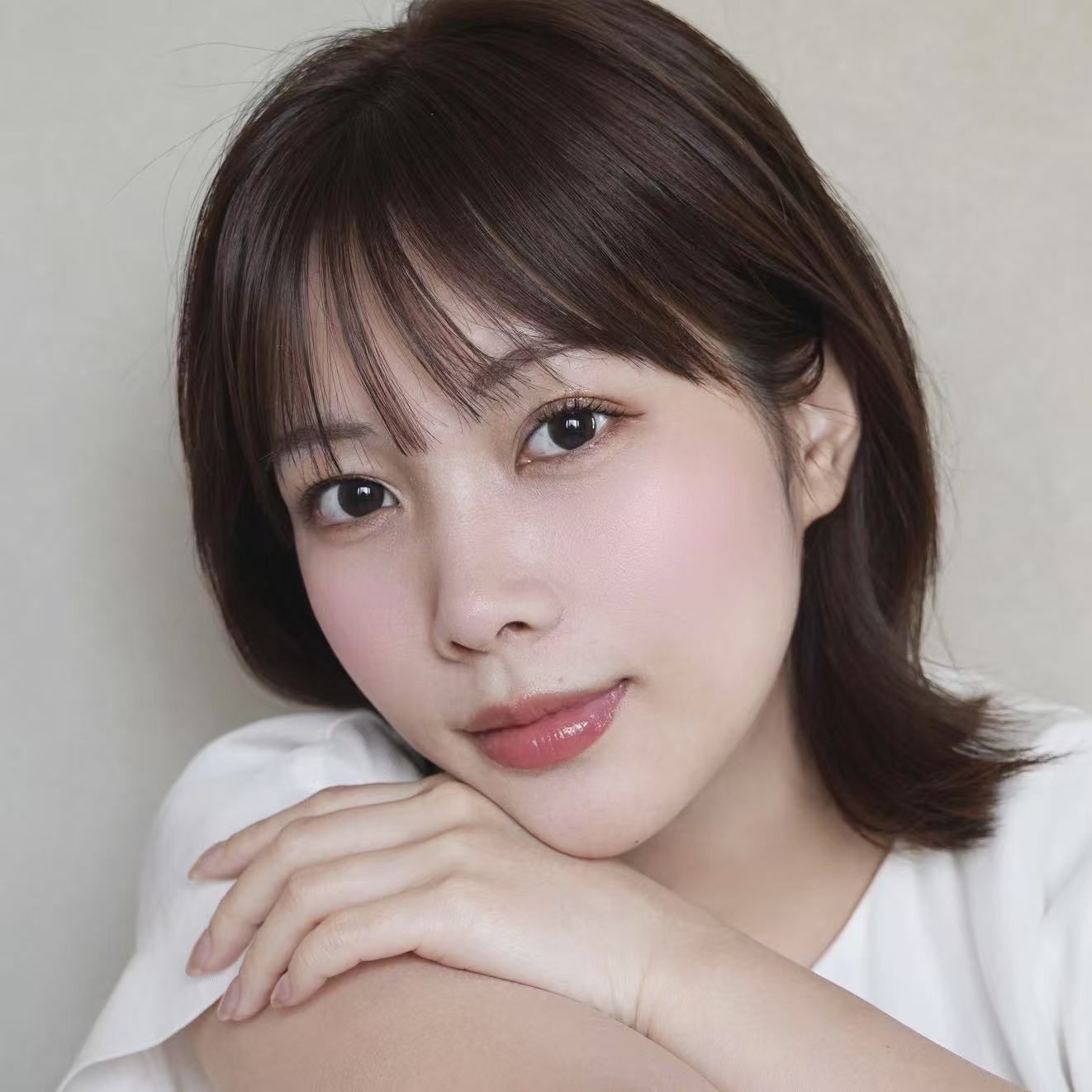 Hitomi Lu